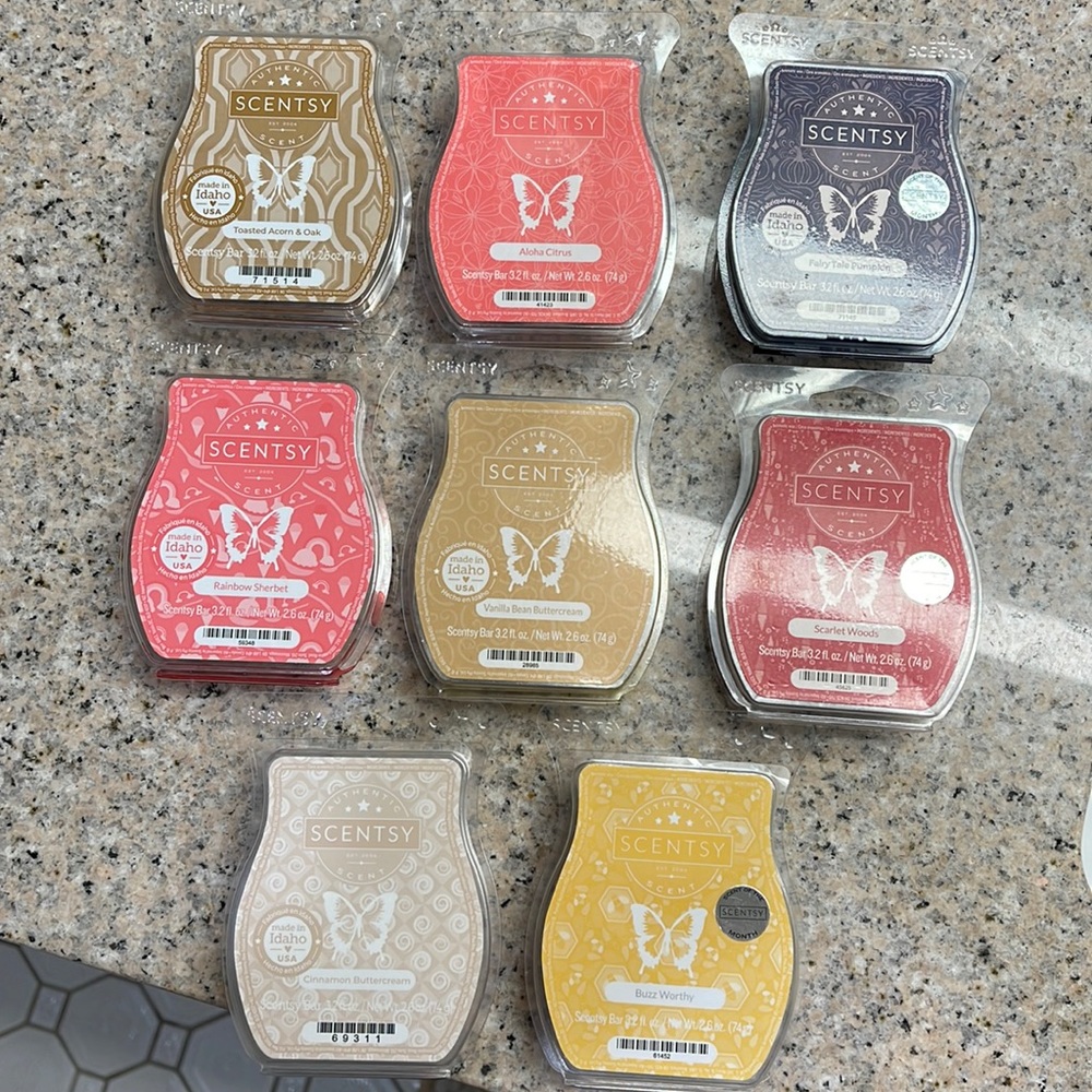 8 New Scentsy Wax Melts